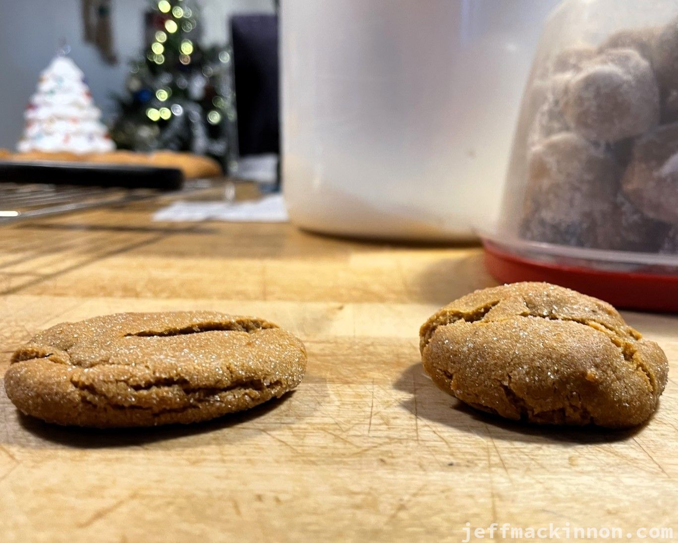 Comparison of the two cookies. The original with butter is on the left.